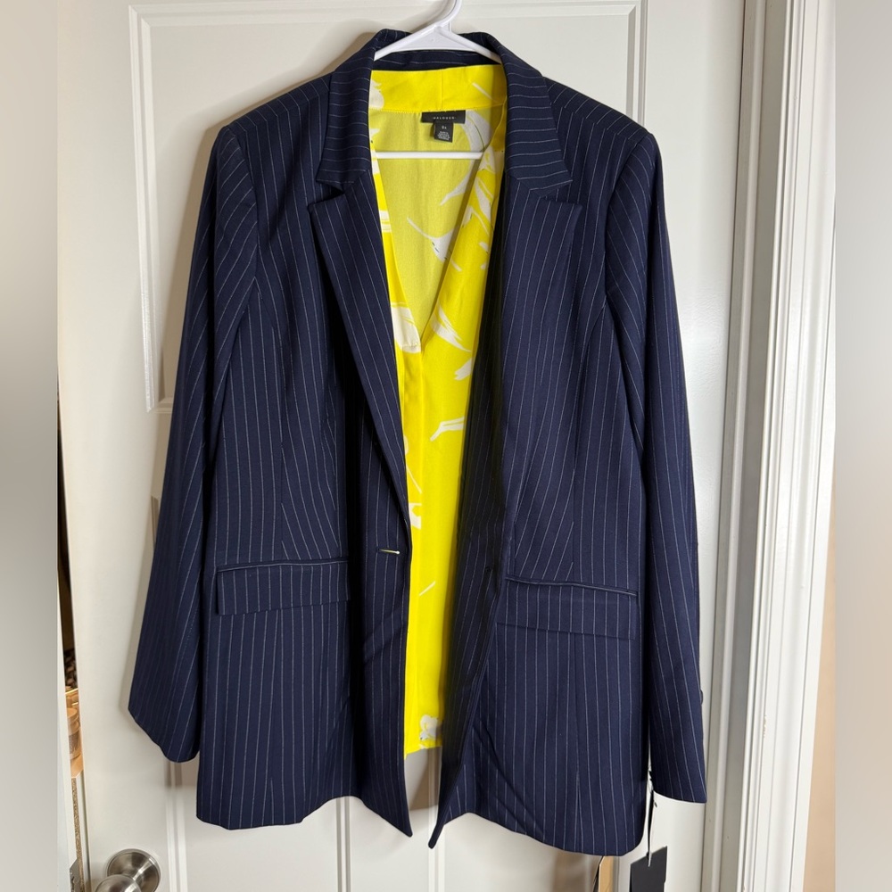 Women’s NWT Halogen/ Nordstrom Navy Pin  Striped Blazer, 3X - Picture 2 of 14